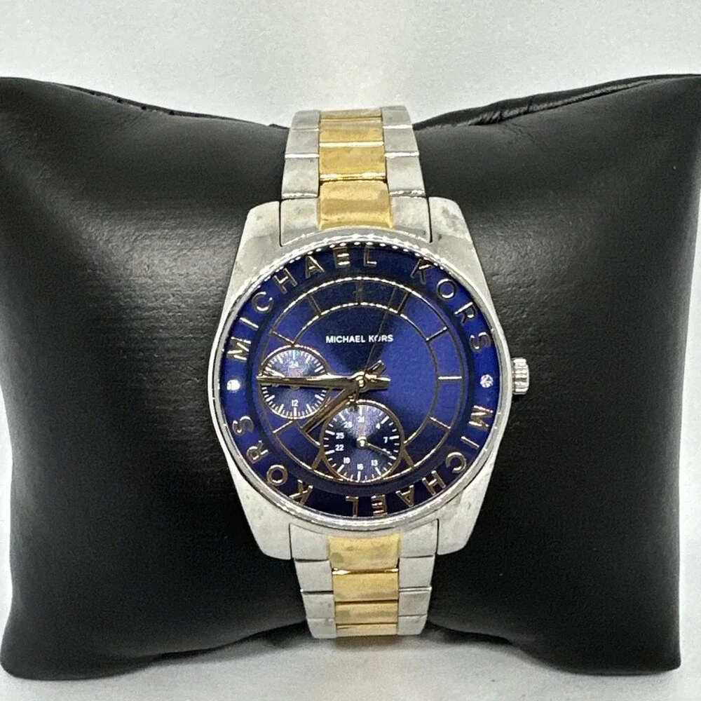 Michael Kors Ryland MK6195 Women's Two-Tone Stainless Steel Analog Watch HME623